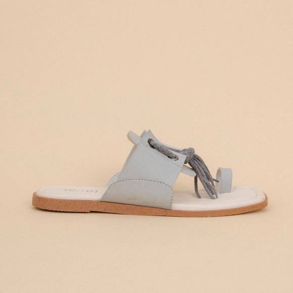 Mi, iM Amelia Sandals - Picture 6 of 6